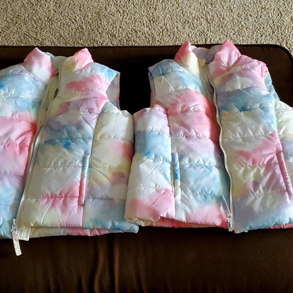 Girls Tie-Dye Puffer Vest